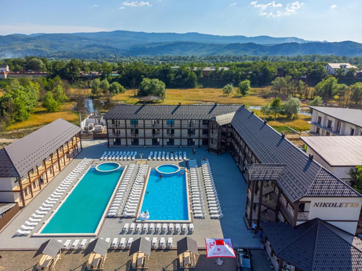 Nikoletta Hotel Slatina Exterior foto