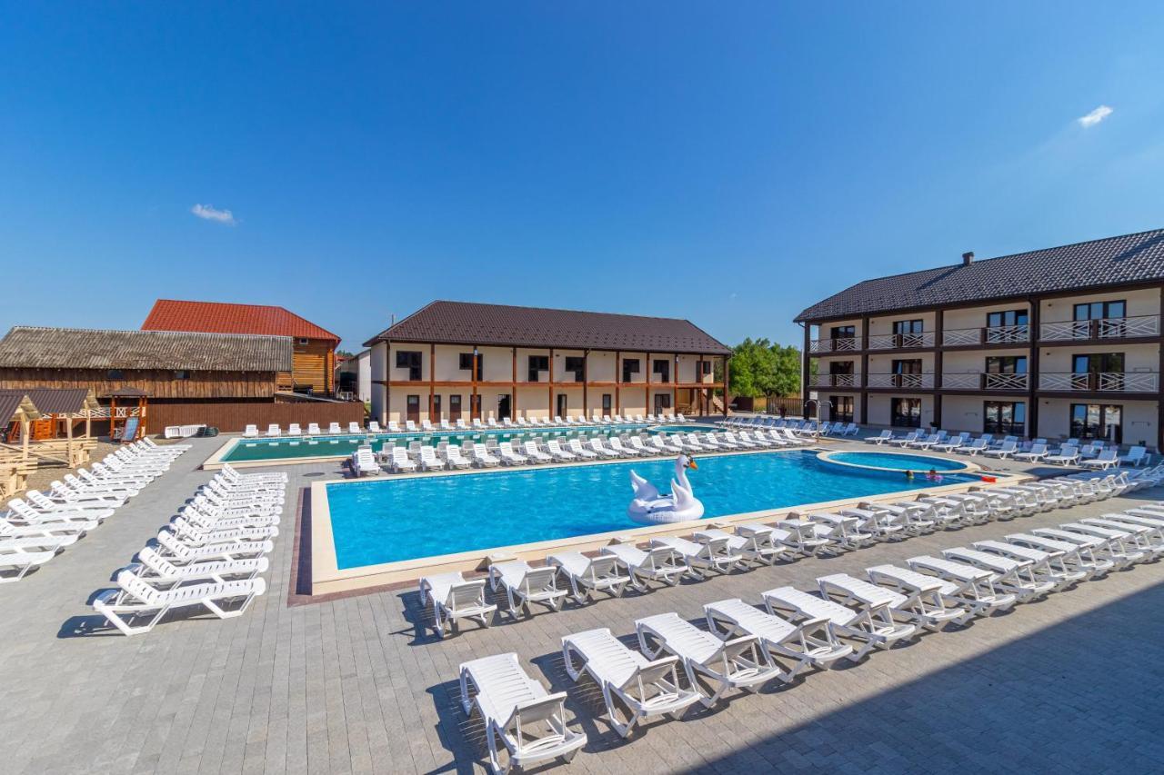 Nikoletta Hotel Slatina Exterior foto