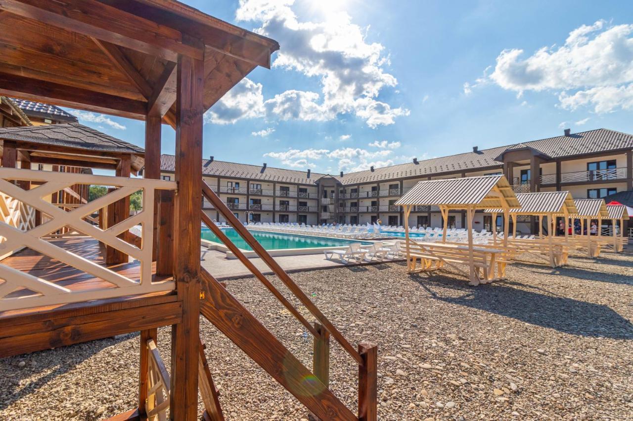 Nikoletta Hotel Slatina Exterior foto